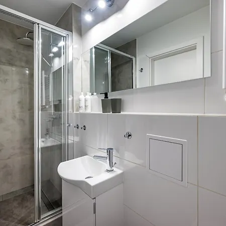Rentplanet - Kollataja Apartamento *